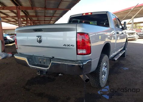 2018 Ram 2500 Tradesman 4X4 6'4 Box из США, поврежденный, VIN 3C6UR5CJXJG358185